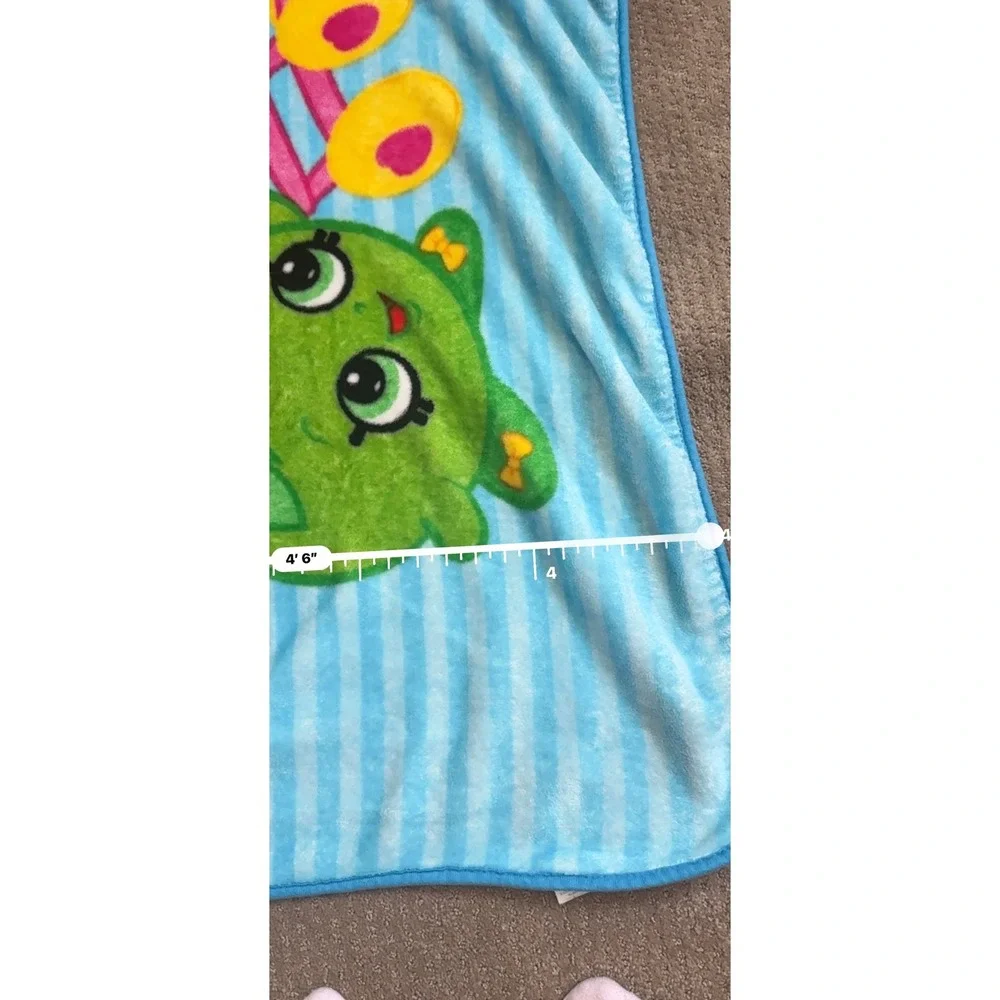 Shopkins Blue Striped Plush Fleece Throw Blanket 45x54 Strawberry Kiss Donut